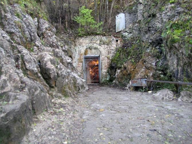 Image of Crystal Cave