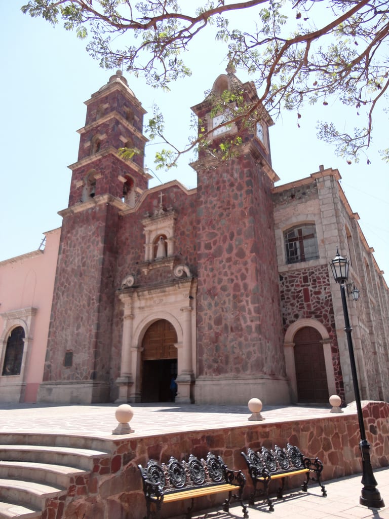 Iglesia parroquial de San Antonio y San Diego