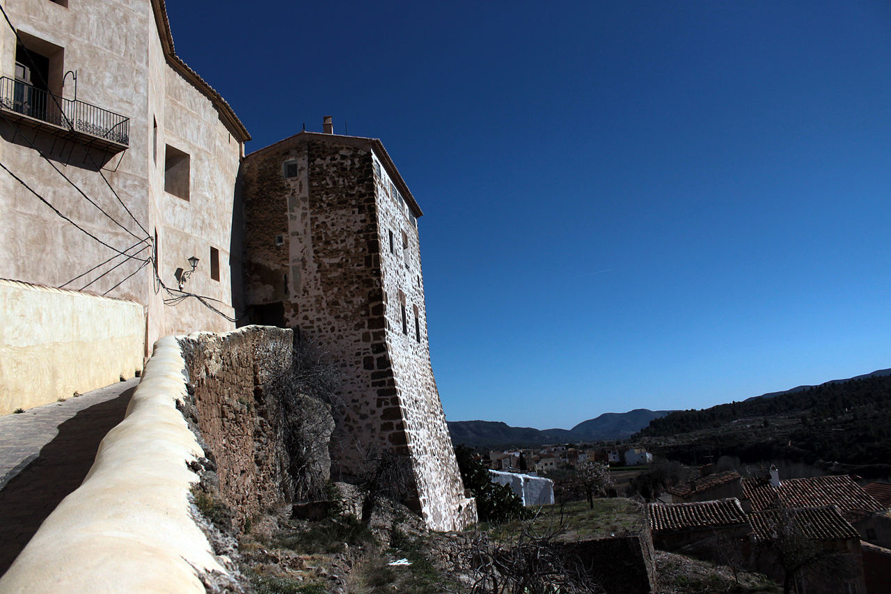 Castillo y Murallas de Chelva