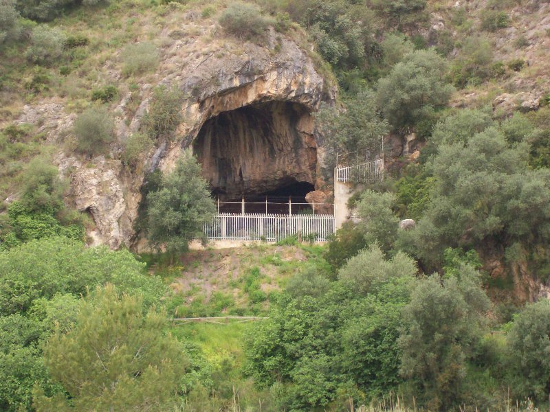 Yacimiento arqueológico de la Cova Negra 
