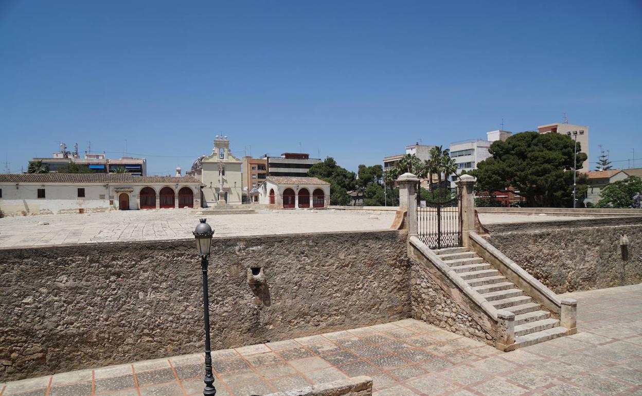 El Patio de los Silos